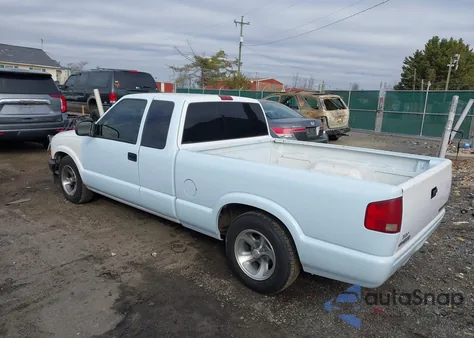 2002 Chevrolet S-10 Ls из США, поврежденный, VIN 1GCCS195028142185